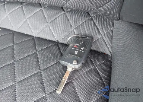 2018 Volkswagen Atlas 3.6L V6 S из США, поврежденный, VIN 1V2GR2CA1JC546812